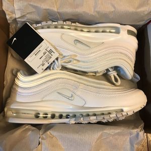 Nike 97の平均価格は14 687円 ヤフオク 等のnike 97のオークション売買情報は875件が掲載されています