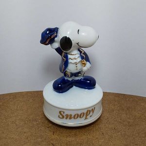 オルゴール スヌーピーの平均価格は3 084円 ヤフオク 等のオルゴール スヌーピーのオークション売買情報は10件が掲載されています