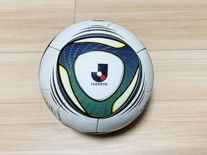 Jリーグ公式試合球の値段と価格推移は 14件の売買情報を集計したjリーグ公式試合球の価格や価値の推移データを公開