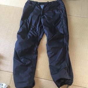 ユニクロ 暖パンの値段と価格推移は 56件の売買情報を集計したユニクロ 暖パンの価格や価値の推移データを公開