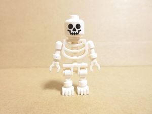 ガイコツ ドクロの値段と価格推移は 2 170件の売買情報を集計したガイコツ ドクロの価格や価値の推移データを公開