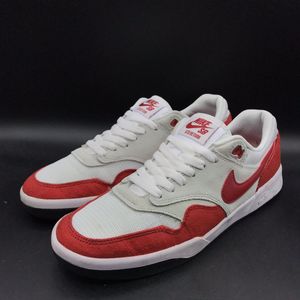 Nike Gtsの値段と価格推移は 144件の売買情報を集計したnike Gtsの価格や価値の推移データを公開