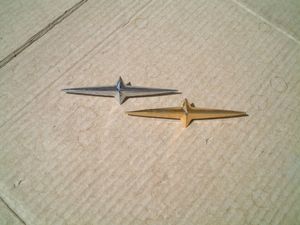 十字マークの値段と価格推移は 55件の売買情報を集計した十字マークの価格や価値の推移データを公開