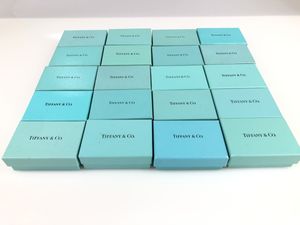 ネクタイピンの値段と価格推移は 17 632件の売買情報を集計したネクタイピンの価格や価値の推移データを公開
