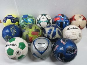 サッカーボール ４号の値段と価格推移は 3件の売買情報を集計したサッカーボール ４号の価格や価値の推移データを公開