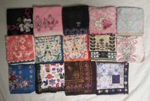 Anna Sui ハンカチの値段と価格推移は 756件の売買情報を集計したanna Sui ハンカチの価格や価値の推移データを公開