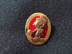 バッジ 非売品 ディズニーの値段と価格推移は 993件の売買情報を集計したバッジ 非売品 ディズニーの価格や価値の推移データを公開