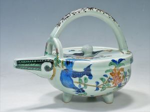 中国陶磁器の値段と価格推移は 13 986件の売買情報を集計した中国陶磁器の価格や価値の推移データを公開