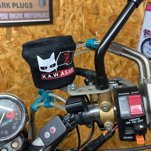 マスターシリンダーバンドの値段と価格推移は 237件の売買情報を集計したマスターシリンダーバンドの価格や価値の推移データを公開