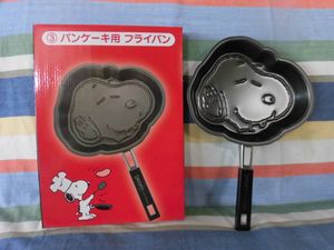 スヌーピー フライパンの値段と価格推移は 9件の売買情報を集計したスヌーピー フライパンの価格や価値の推移データを公開