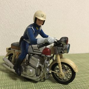 白バイ おもちゃの値段と価格推移は 37件の売買情報を集計した白バイ おもちゃの価格や価値の推移データを公開