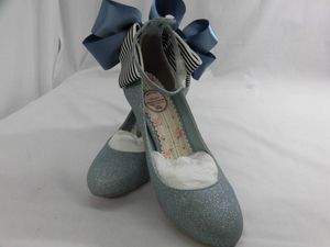 Mayla Classicの値段と価格推移は 37件の売買情報を集計したmayla Classicの価格や価値の推移データを公開