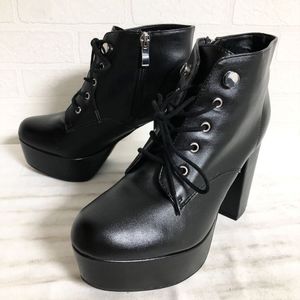 ｎｕｏｖｏ ブーツの値段と価格推移は 90件の売買情報を集計したｎｕｏｖｏ ブーツの価格や価値の推移データを公開