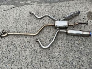 アブソルート マフラーの値段と価格推移は 8件の売買情報を集計したアブソルート マフラーの価格や価値の推移データを公開