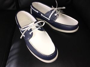 ユニクロ シューズの値段と価格推移は 122件の売買情報を集計したユニクロ シューズの価格や価値の推移データを公開