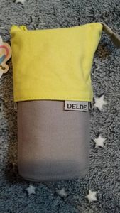 立つペンケースの値段と価格推移は 1件の売買情報を集計した立つペンケースの価格や価値の推移データを公開