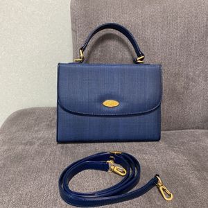 Genuine Horse Hairの値段と価格推移は 37件の売買情報を集計したgenuine Horse Hairの価格や価値の推移データを公開