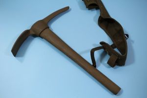 つるはしの値段と価格推移は 146件の売買情報を集計したつるはしの価格や価値の推移データを公開
