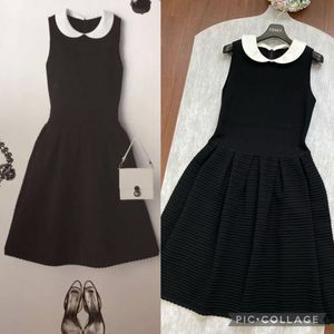 白襟 ワンピース Foxeyの値段と価格推移は 21件の売買情報を集計した白襟 ワンピース Foxeyの価格や価値の推移データを公開