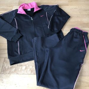 レディースジャージ上下セットの値段と価格推移は 1 977件の売買情報を集計したレディースジャージ上下セットの価格や価値の推移データを公開
