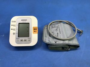 オムロン 自動血圧計 Hem 7200