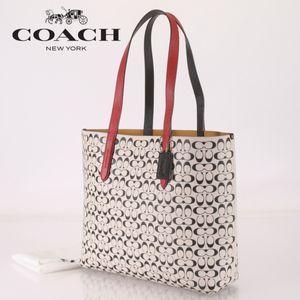 コーチ ディズニー バッグの値段と価格推移は 227件の売買情報を集計したコーチ ディズニー バッグの価格や価値の推移データを公開