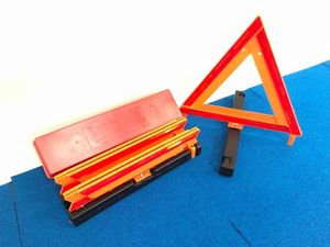 三角表示板の値段と価格推移は 1 669件の売買情報を集計した三角表示板の価格や価値の推移データを公開