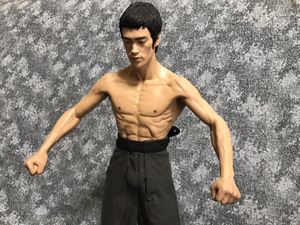 1 4 ブルースリーの値段と価格推移は 16件の売買情報を集計した1 4 ブルースリーの価格や価値の推移データを公開