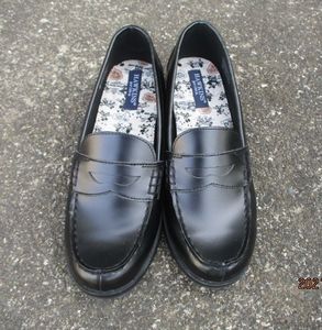 ホーキンス ローファーの値段と価格推移は 168件の売買情報を集計したホーキンス ローファーの価格や価値の推移データを公開