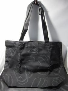 トートバッグ ユニクロの値段と価格推移は 353件の売買情報を集計したトートバッグ ユニクロの価格や価値の推移データを公開