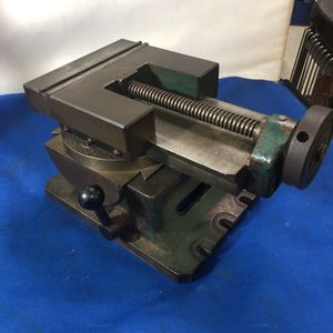 回転 万力の値段と価格推移は 590件の売買情報を集計した回転 万力の価格や価値の推移データを公開