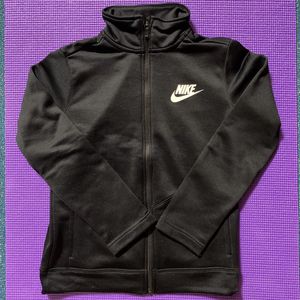 ナイキジャージ キッズの値段と価格推移は 356件の売買情報を集計したナイキジャージ キッズの価格や価値の推移データを公開