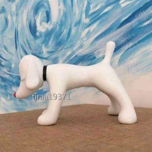 奈良美智 あおもり犬の値段と価格推移は 11件の売買情報を集計した奈良美智 あおもり犬の価格や価値の推移データを公開