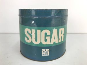 新作人気モデル 空き缶 東京會舘のフランス風銘菓ガトー 大缶 古い缶箱 昭和レトロ イラスト 船 フランス豪華客船ノルマンディー号 柳原良平 ヴィンテージ 食品のパッケージ