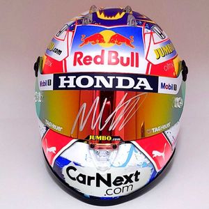 Gpヘルメットの値段と価格推移は 308件の売買情報を集計したgpヘルメットの価格や価値の推移データを公開