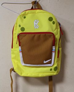 肌触りがいい 新品未使用 キッズ リュック バックパック スポンジボブ カイリー ナイキ バッグ Www Smithsfalls Ca