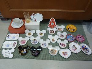 ディズニー スーベニアプレートの値段と価格推移は 391件の売買情報を集計したディズニー スーベニアプレートの価格や価値の推移データを公開