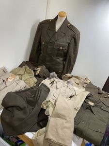 史上最も激安 希少 ユニフォーム図録 洋書 Uniform ミリタリーウェア 軍服 メンズファッション総合ランキング1位 Aikikaiindia Org