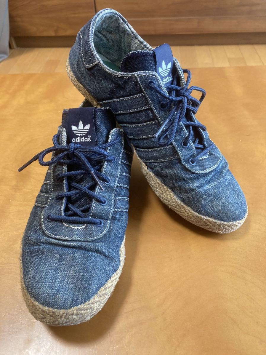Adidas アディダス スニーカーデニム地 サイズ25 5cm Us7 1 2 25 5cm 売買されたオークション情報 Yahooの商品情報をアーカイブ公開 オークファン Aucfan Com