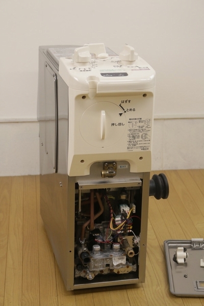 新品，限定SALE ジャンク 水漏れ リンナイ Rinnai ふろがま ガス風呂釜 市営 県営 RBF-ASBK-FX-R-T 18年製(給湯設備)｜売買されたオークション情報、yahooの商品情報をアーカイブ公開 - オークファン 給湯設備