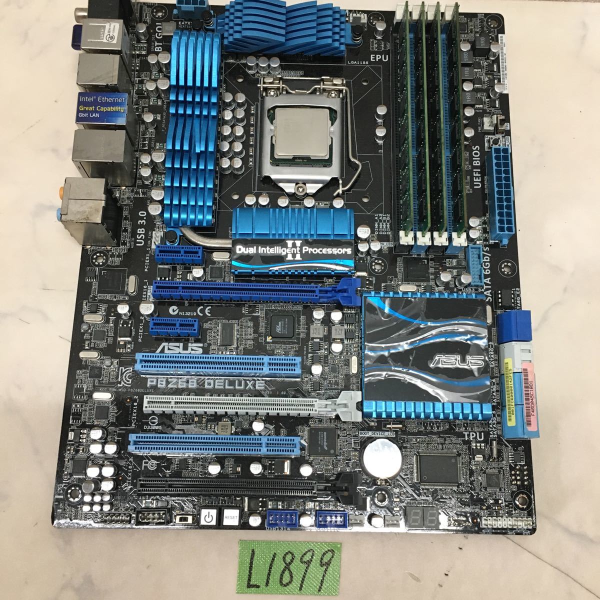 あんどりゅーページ ASUS P8Z68 Deluxe - P8Z68-V LGA 0 Z68 3.0 Motherboard Intel DELUXE
