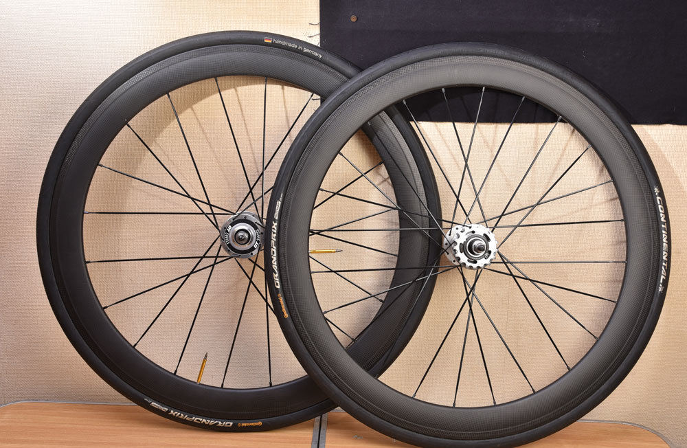 6 MAVIC ONE 1本です MAVIC COSMIC CARBON 40 ELITE リムブレーキ