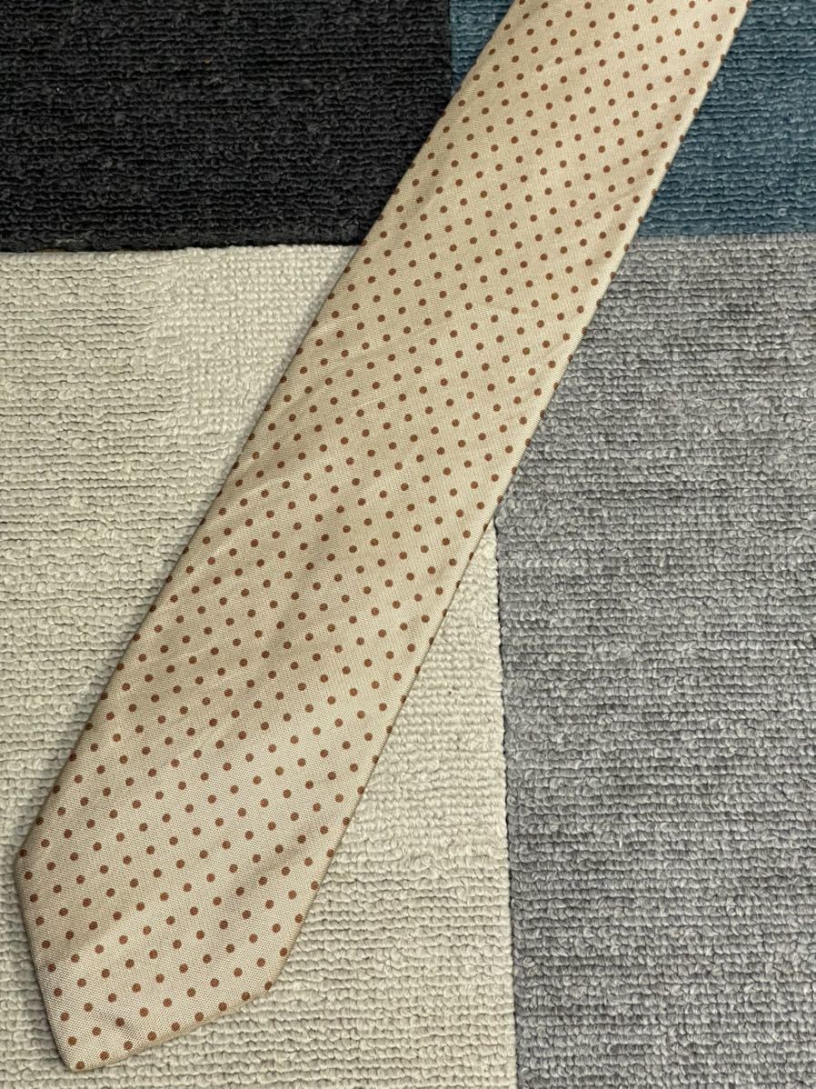 ブリオーニ ネクタイ シルク ブランド ドット Brioni イタリア製 ハンドメイド 総柄 ドット柄 パネル柄 シルク100 美品 リーフ柄 ジェネレス 黒