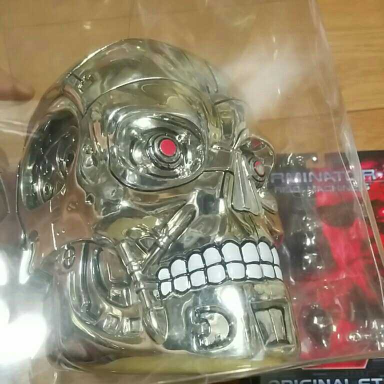 ターミネーター Usj 首ふりストラップ クッキーケース 当選品 ダイキャスト製オリジナルストラップ セット その他 売買されたオークション情報 Yahooの商品情報をアーカイブ公開 オークファン Aucfan Com
