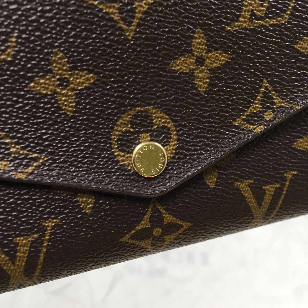 LOUIS VUITTON ルイヴィトン モノグラム 長財布 ポルトフォイユサラ 
