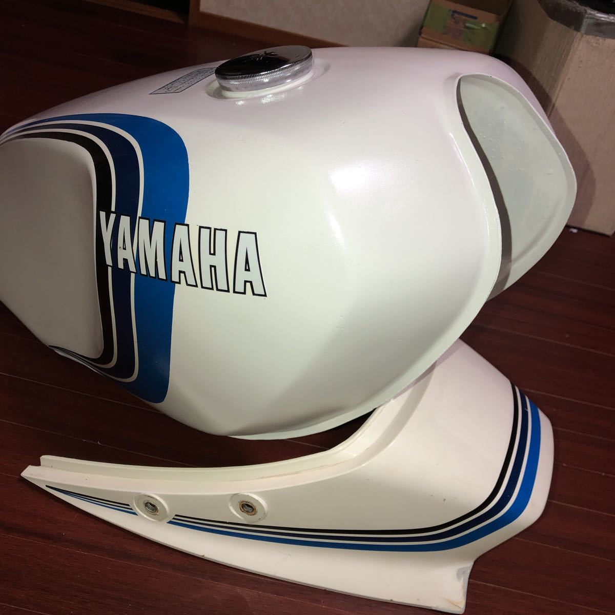 RZ250 タンク　純正タンク ガソリンタンク