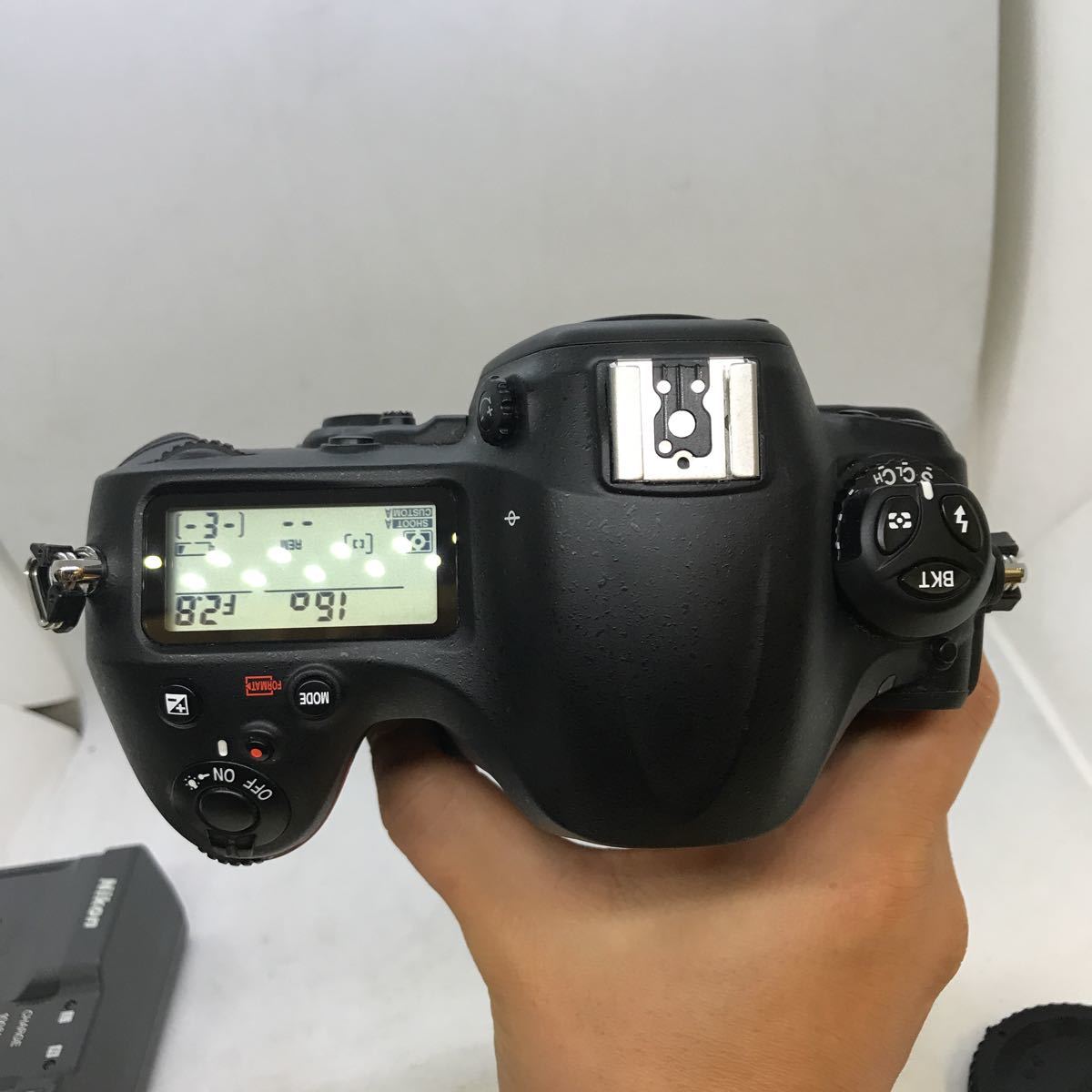 ◇良品◇ ニコン NIKON D4s ボディ ☆純正バッテリー付き☆ #0779 