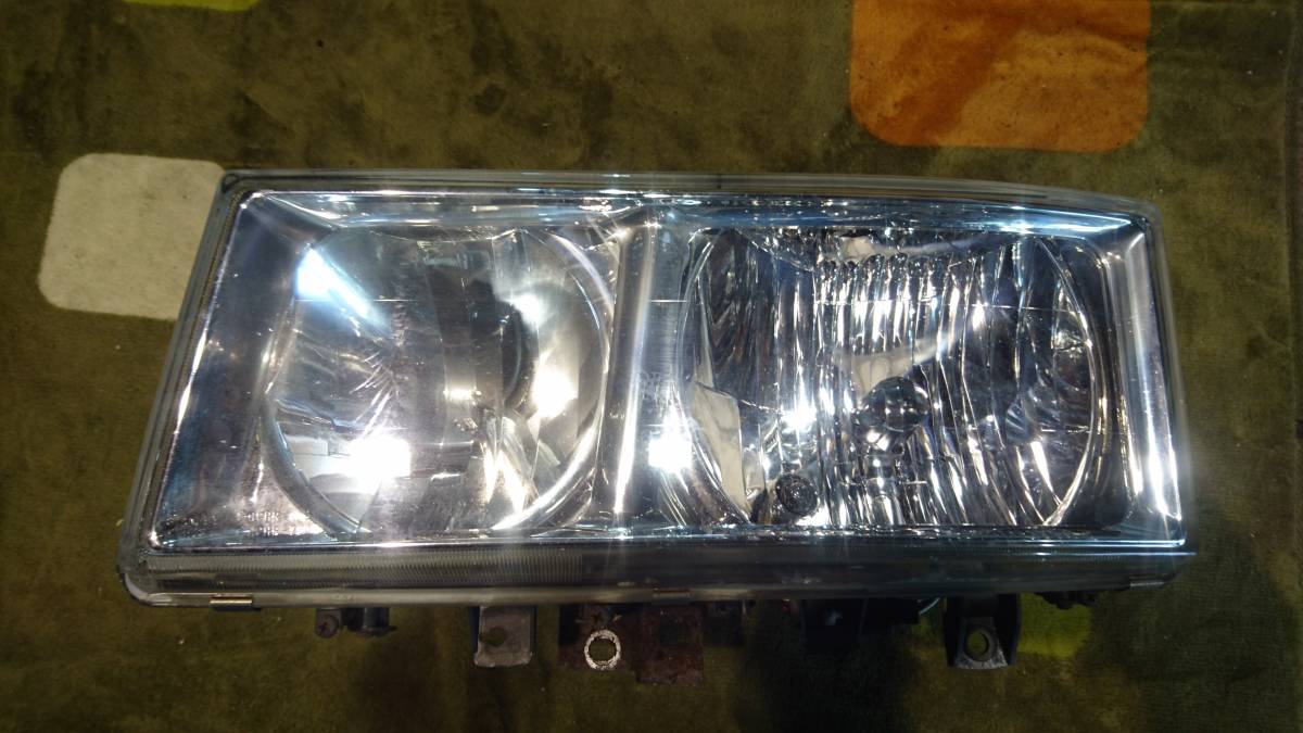 ファイター HID ヘッドライト 三菱 ふそう 三菱ふそう 純正 中古美品 