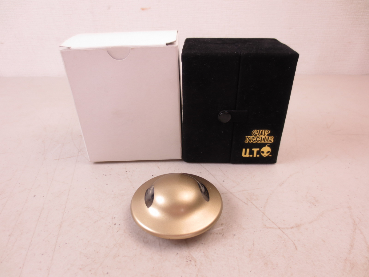 日清カップヌードル すごいぞゴールドU.T￼.13mm 純金ちっちゃフィギュア
