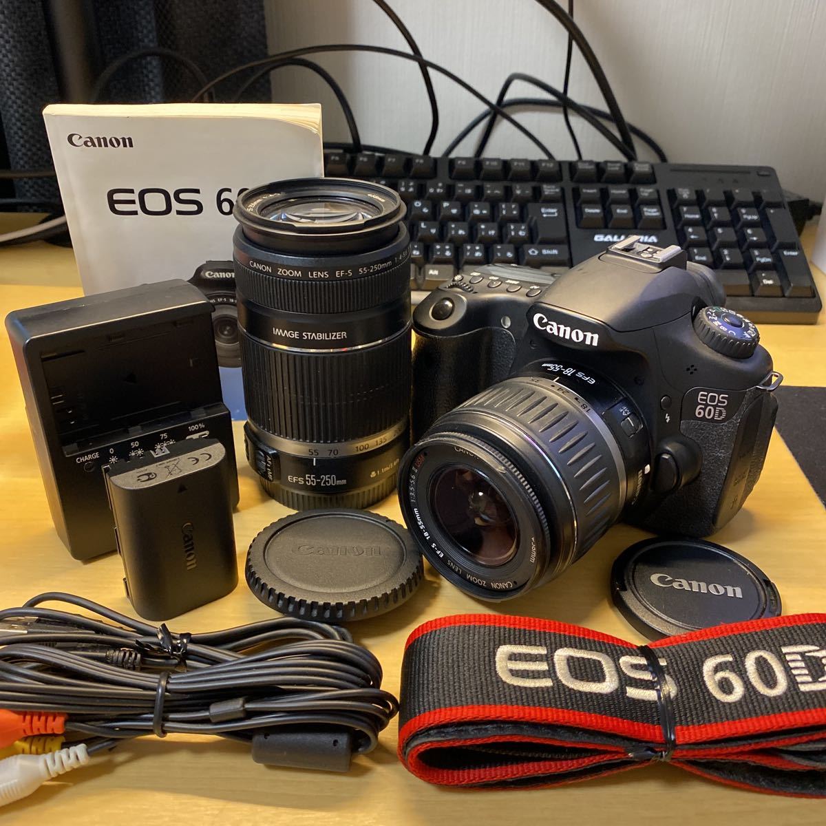 Canon EOS 60D ダブルレンズキット EOS Canon 60D SLIKバッグ付初心者